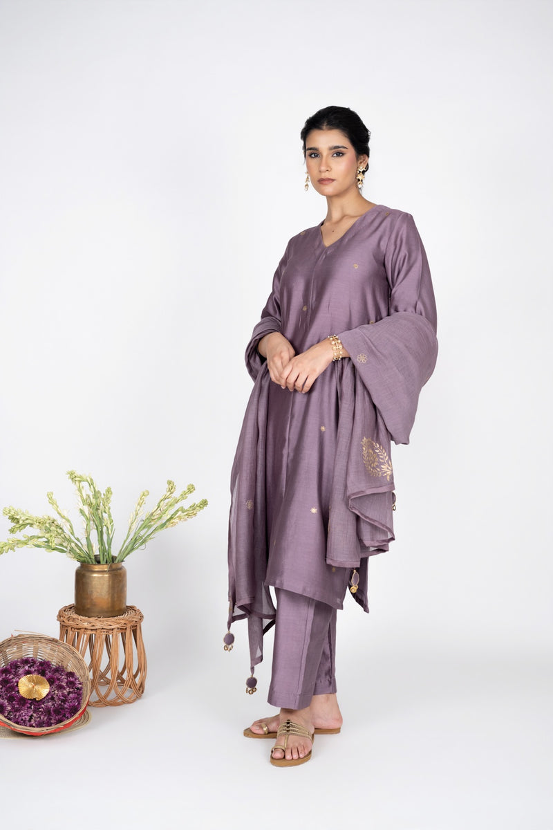 Rivaayat Mauve kurta set with Chanderi Dupatta