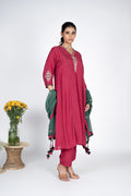 Shirin Pink Kurta set with Green dupatta