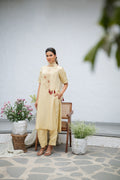 Zohra Ivory kurta Set with Stole