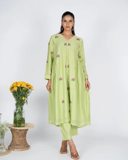 Naaz Floral kurta set